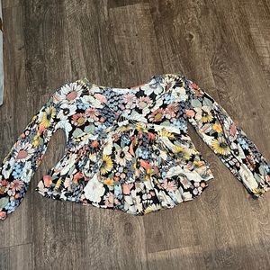 🛍️5 for 25🛍️Long sleeve cropped shirt